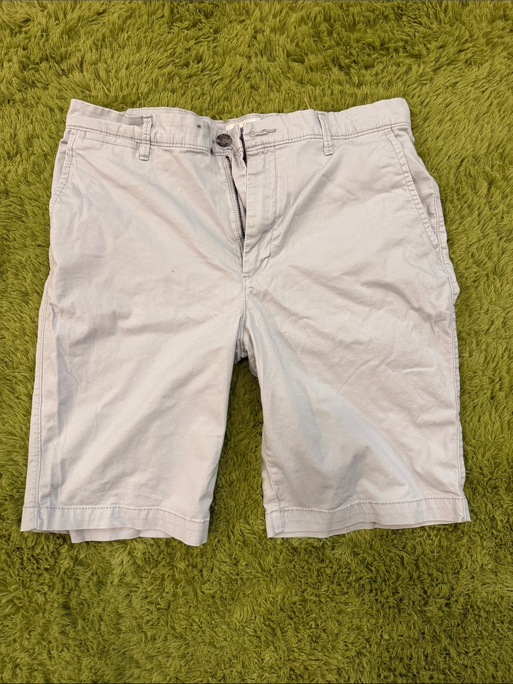 Goodfellow & Co Light Gray Flat Front Chino Shorts